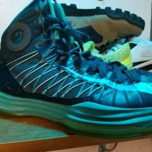 Nike basketball shoes